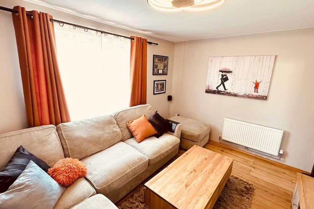 Stunning 3 Bed House Sleeps6 Villa Nottingham Exterior photo