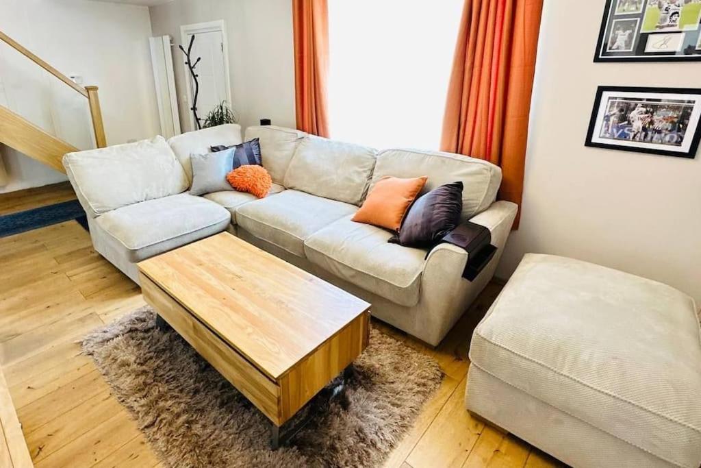 Stunning 3 Bed House Sleeps6 Villa Nottingham Exterior photo