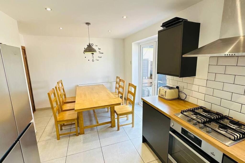 Stunning 3 Bed House Sleeps6 Villa Nottingham Exterior photo